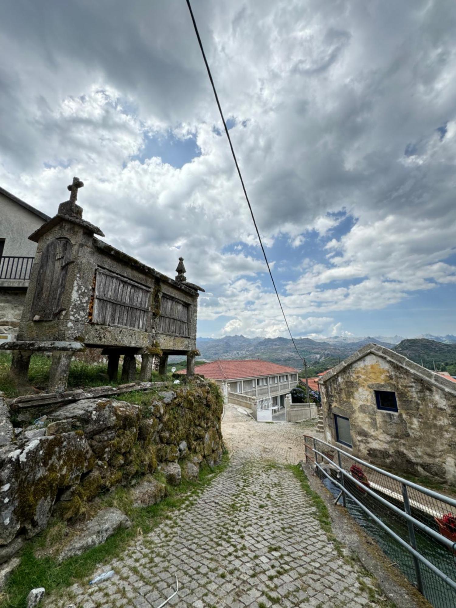 Estrela Do Geres - Casa Fernandes Bed and Breakfast Outeiro  Eksteriør billede